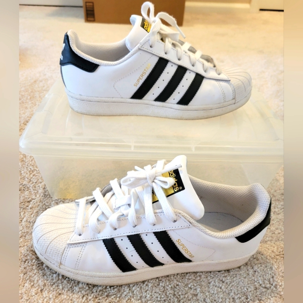 Adidas Superstar